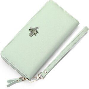 Elegant RFID Blocking Wallet in Light Green - Large Capacity Clutch for Women